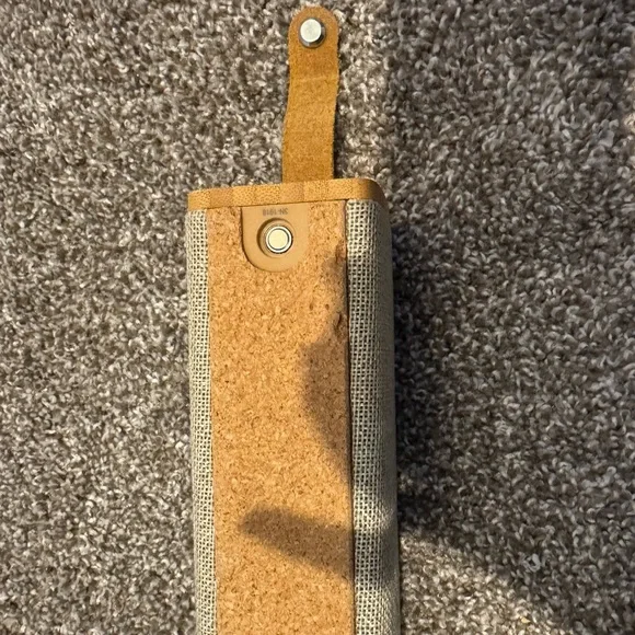 Bluetooth Speaker with upcycled materials, by House of Marley - Picture 5 of 6